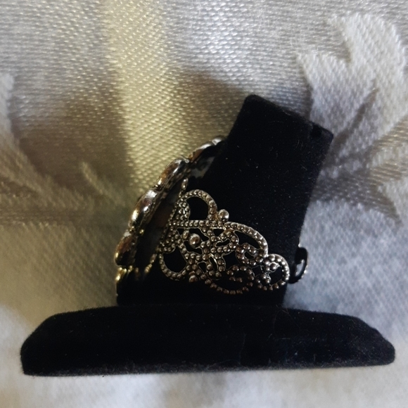 Filigree Ring - Picture 4 of 4